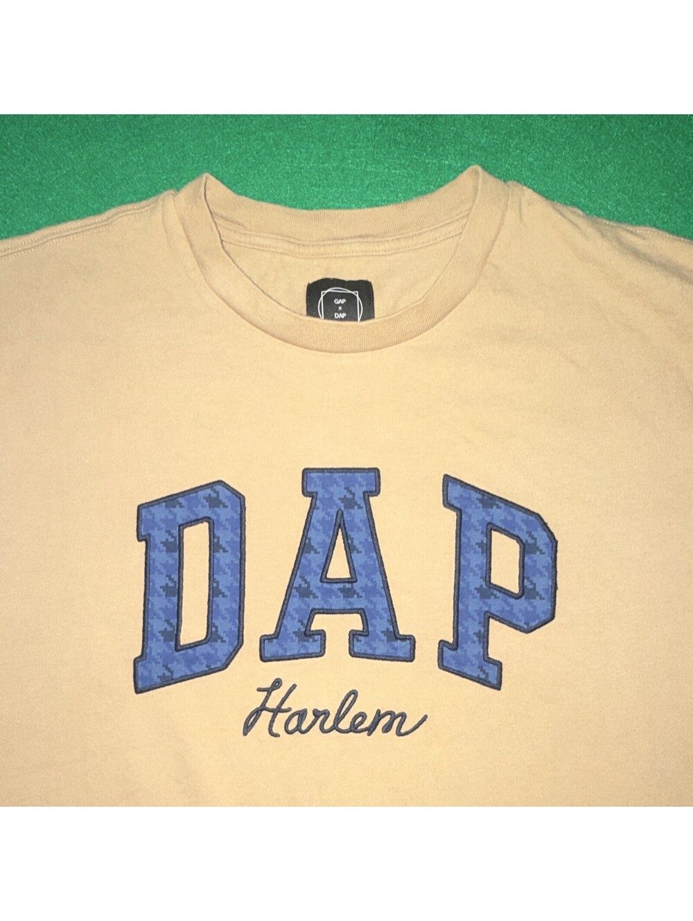 Gap x Dapper Dan DAP Harlem Logo Graphic T-Shirt Khaki Tan Men's Size Large